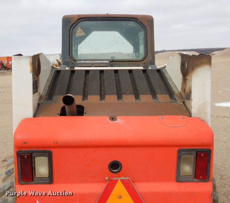 image for item MX9871 1999 Bobcat 863  skid steer loader