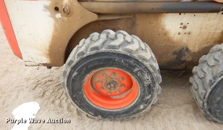 image for item MX9871 1999 Bobcat 863  skid steer loader