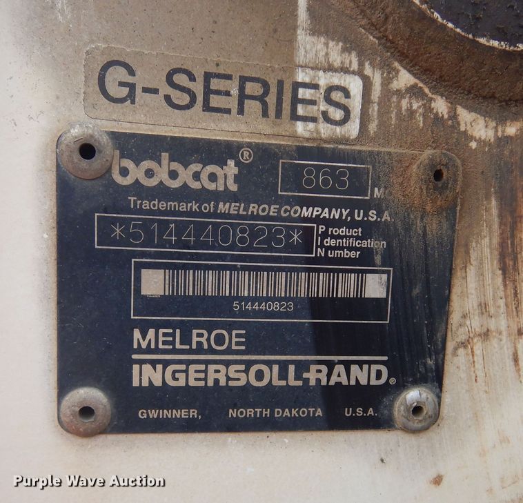 image for item MX9871 1999 Bobcat 863  skid steer loader