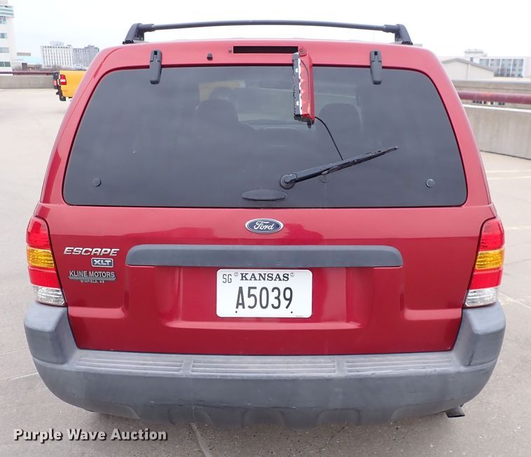 image for item DC4039 2004 Ford Escape XLT  SUV