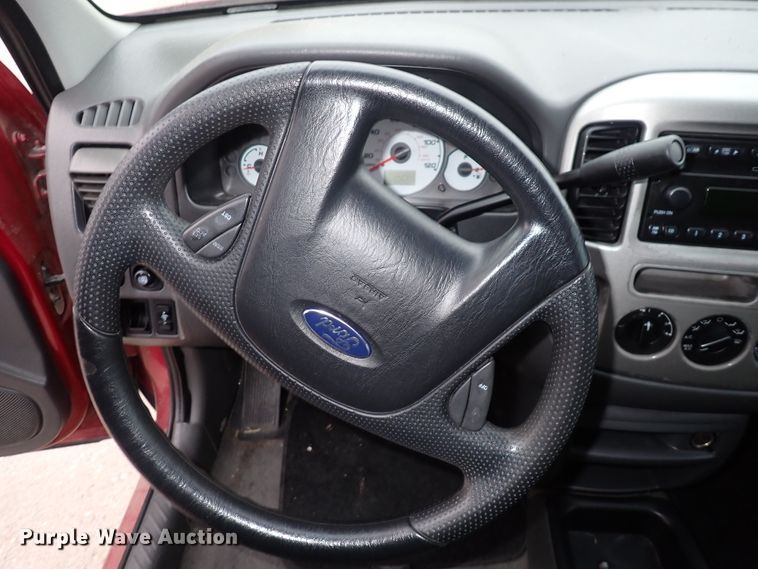 image for item DC4039 2004 Ford Escape XLT  SUV