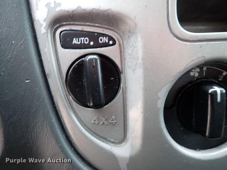 image for item DC4039 2004 Ford Escape XLT  SUV