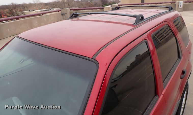 image for item DC4039 2004 Ford Escape XLT  SUV