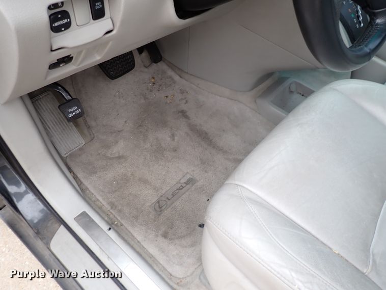 image for item DC4040 2006 Lexus RX400H  SUV