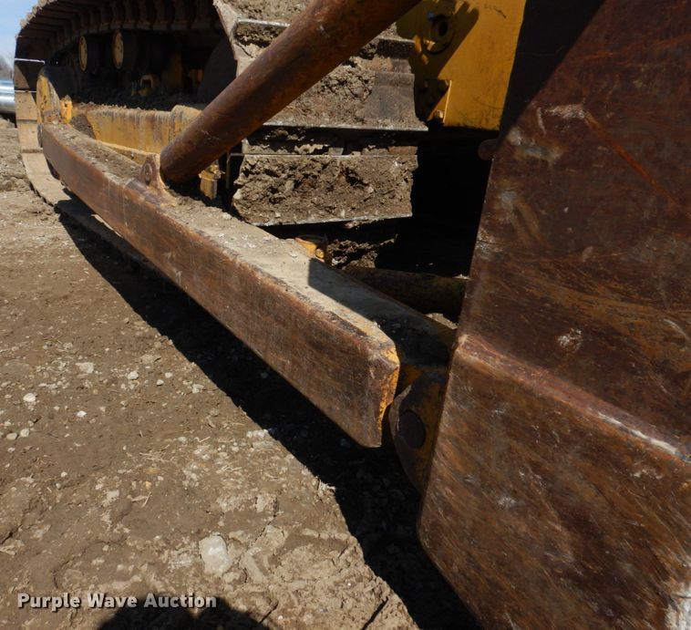 image for item DH8204 1982 International TD15C  dozer