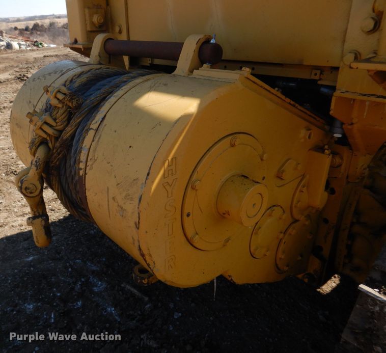 image for item DH8204 1982 International TD15C  dozer