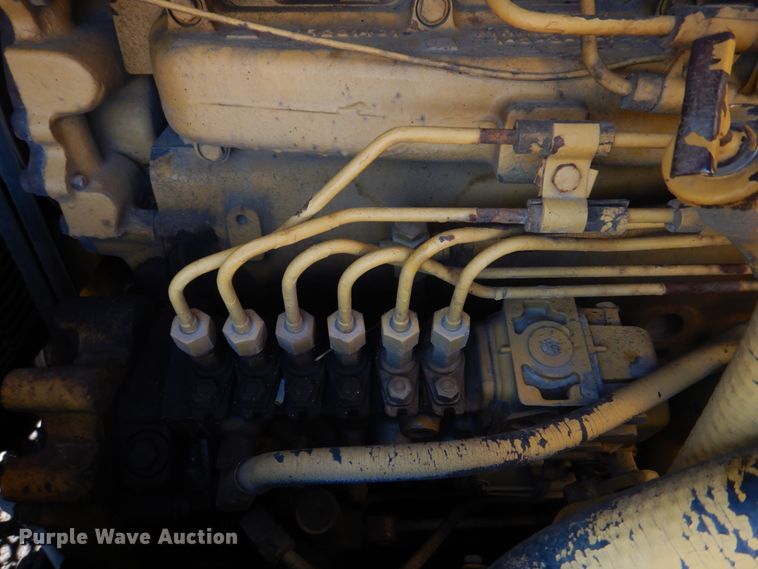 image for item DH8204 1982 International TD15C  dozer