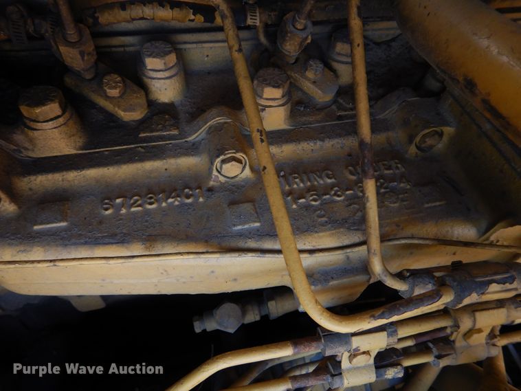 image for item DH8204 1982 International TD15C  dozer