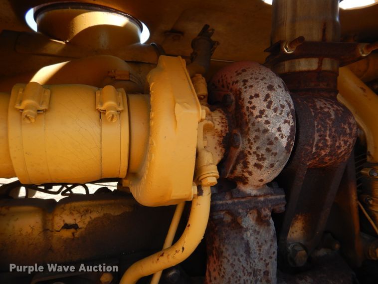 image for item DH8204 1982 International TD15C  dozer