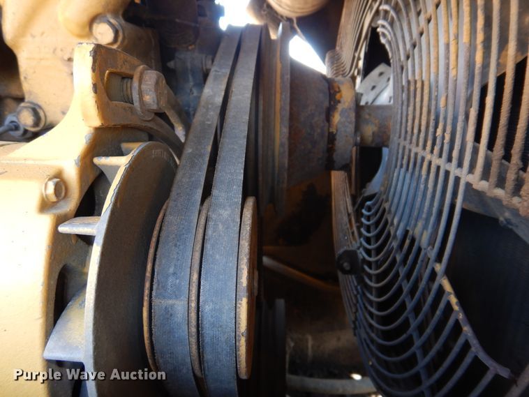 image for item DH8204 1982 International TD15C  dozer