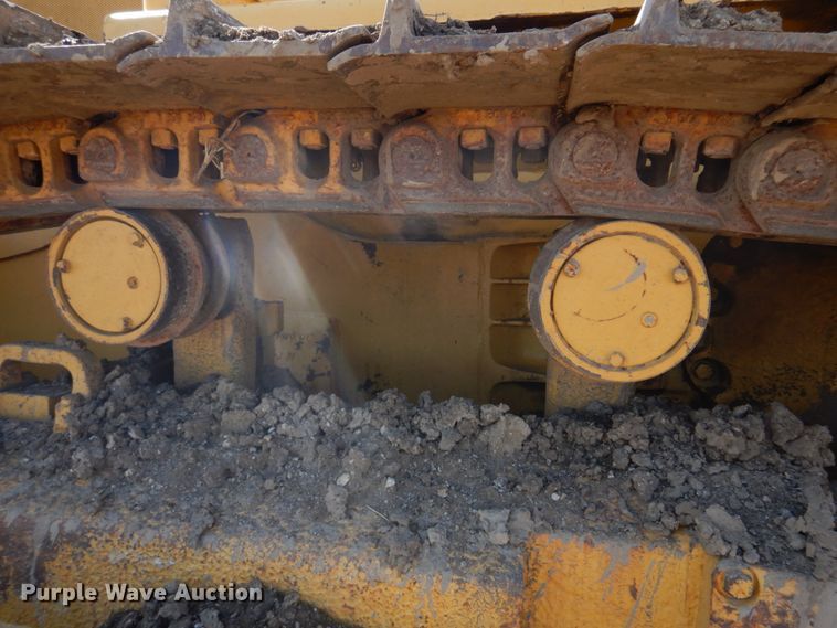 image for item DH8204 1982 International TD15C  dozer