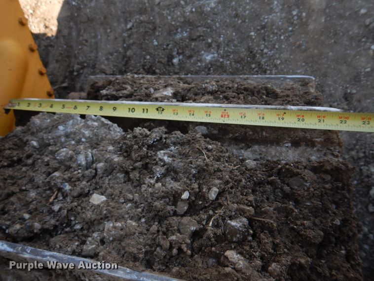 image for item DH8204 1982 International TD15C  dozer