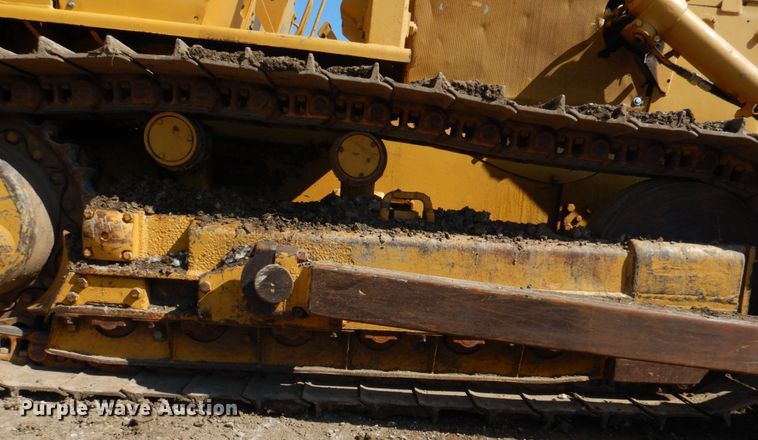 image for item DH8204 1982 International TD15C  dozer