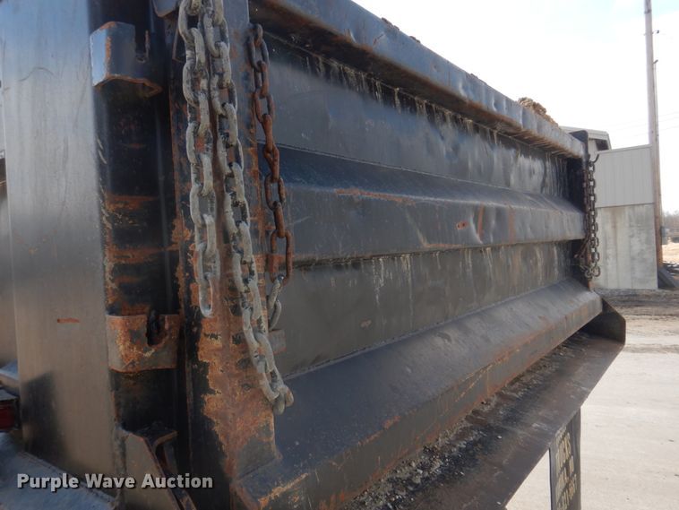 image for item DH8214 1998 International 4900  dump truck