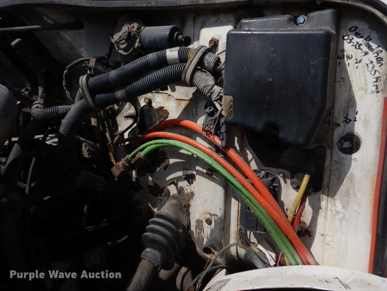 image for item DH8214 1998 International 4900  dump truck