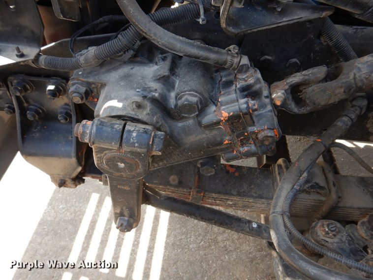 image for item DH8214 1998 International 4900  dump truck