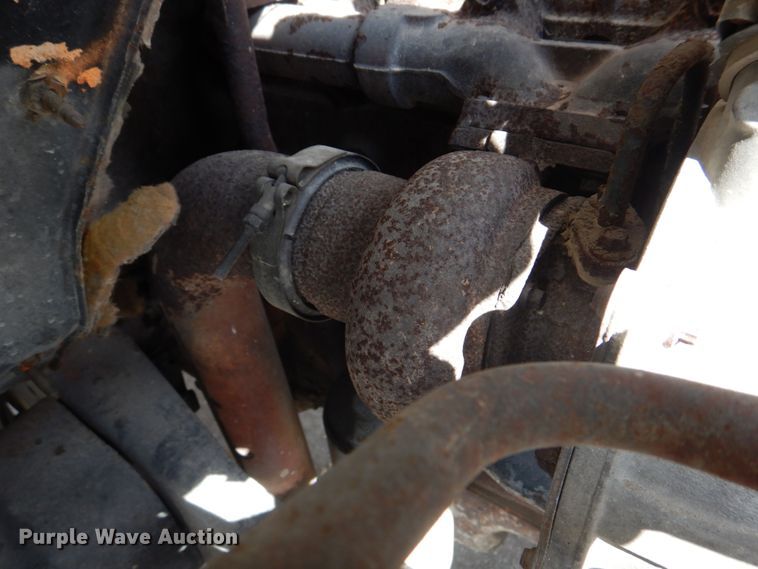 image for item DH8214 1998 International 4900  dump truck