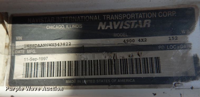 image for item DH8214 1998 International 4900  dump truck