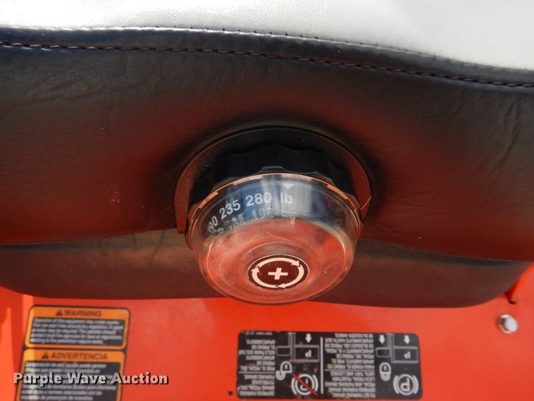 image for item DH8215 Kubota Z726XKW  ZTR lawn mower