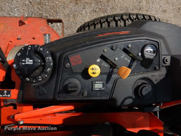 image for item DH8215 Kubota Z726XKW  ZTR lawn mower