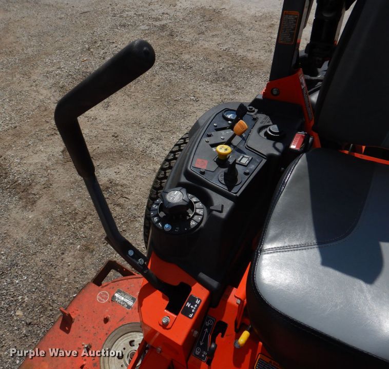 image for item DH8215 Kubota Z726XKW  ZTR lawn mower