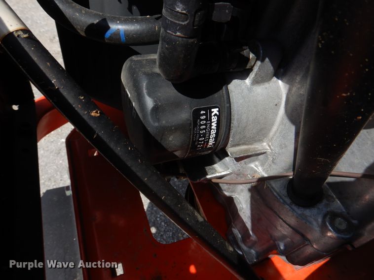 image for item DH8215 Kubota Z726XKW  ZTR lawn mower