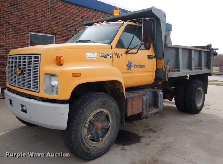 image for item DH8945 1990 Chevrolet Scottsdale  dump truck