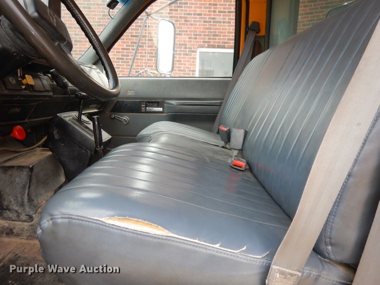 image for item DH8945 1990 Chevrolet Scottsdale  dump truck