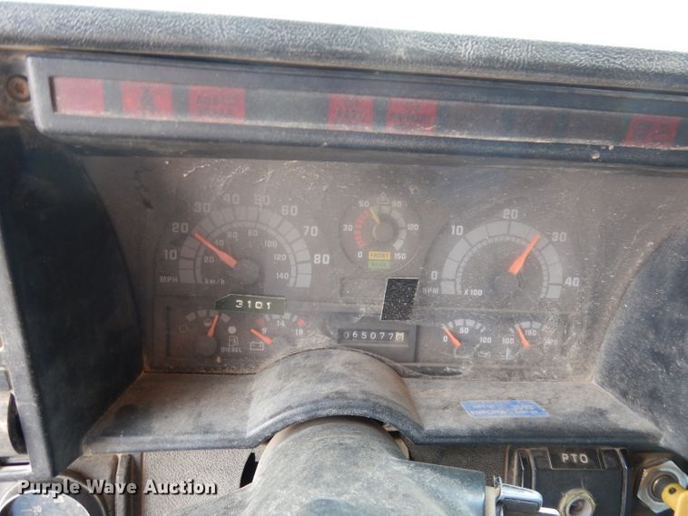 image for item DH8945 1990 Chevrolet Scottsdale  dump truck