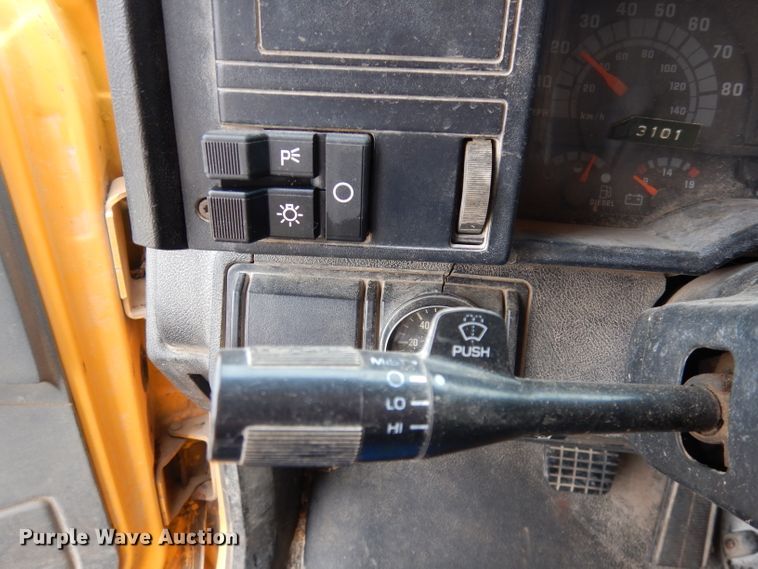 image for item DH8945 1990 Chevrolet Scottsdale  dump truck