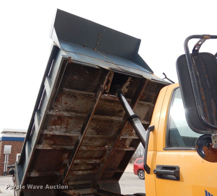 image for item DH8945 1990 Chevrolet Scottsdale  dump truck