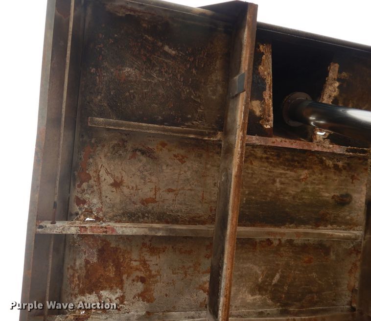 image for item DH8945 1990 Chevrolet Scottsdale  dump truck