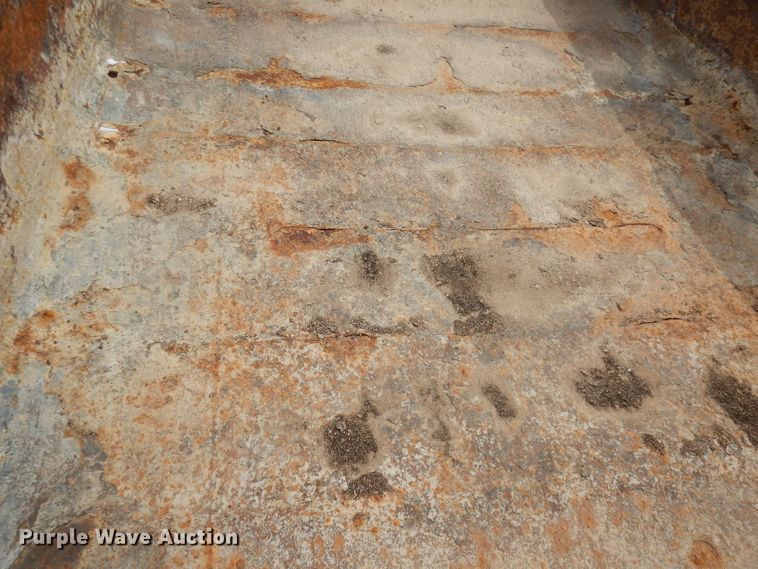 image for item DH8945 1990 Chevrolet Scottsdale  dump truck