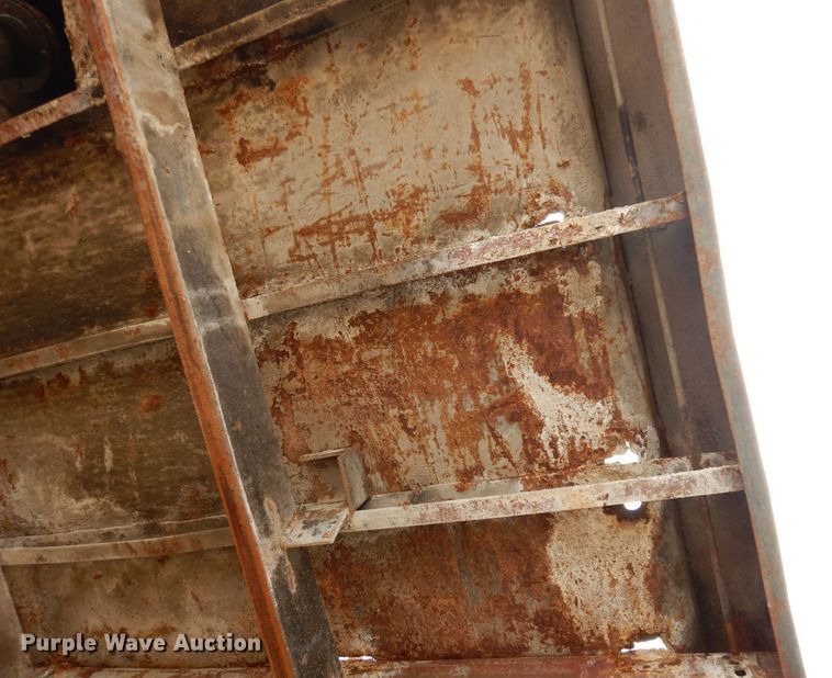 image for item DH8945 1990 Chevrolet Scottsdale  dump truck