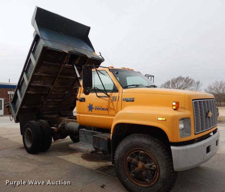 image for item DH8945 1990 Chevrolet Scottsdale  dump truck