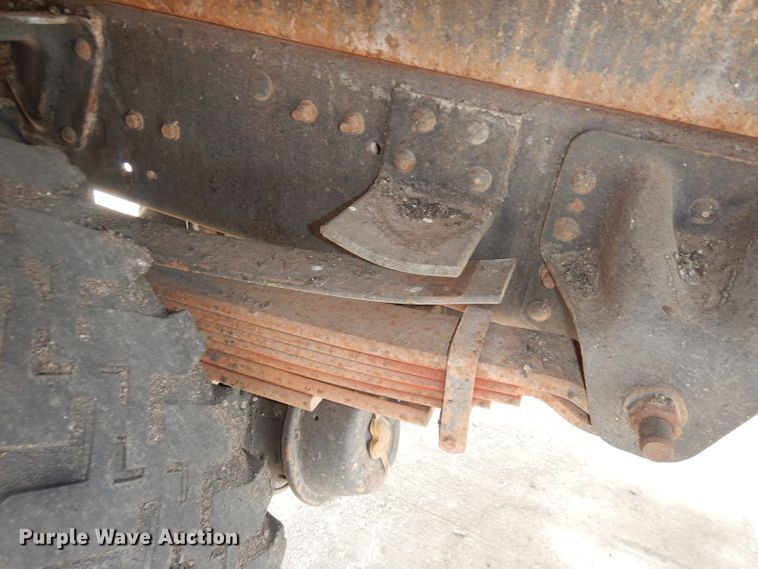 image for item DH8945 1990 Chevrolet Scottsdale  dump truck