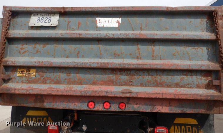 image for item DH8945 1990 Chevrolet Scottsdale  dump truck