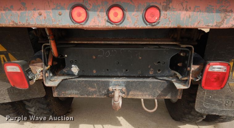 image for item DH8945 1990 Chevrolet Scottsdale  dump truck