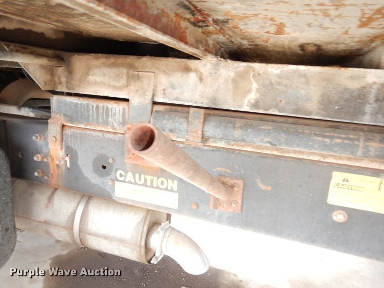 image for item DH8945 1990 Chevrolet Scottsdale  dump truck