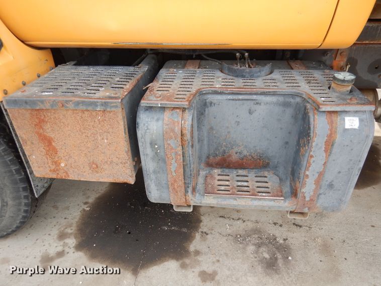 image for item DH8945 1990 Chevrolet Scottsdale  dump truck