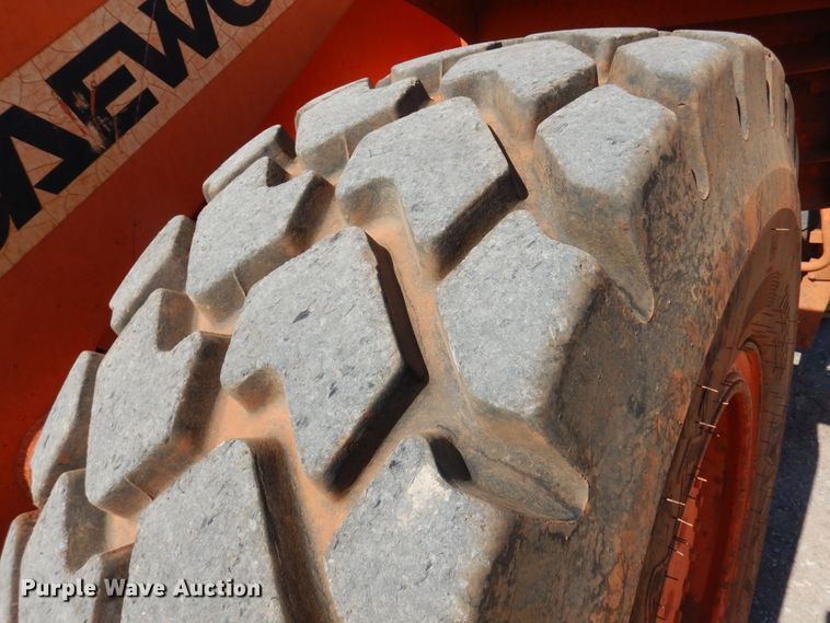 image for item DK4371 2001 Daewoo Mega 250 III  wheel loader