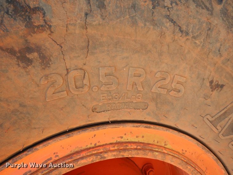 image for item DK4371 2001 Daewoo Mega 250 III  wheel loader