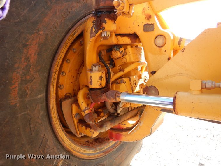 image for item DK4372 2012 John Deere 672G  motor grader