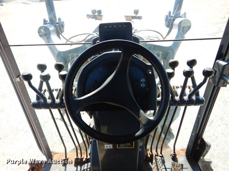 image for item DK4372 2012 John Deere 672G  motor grader