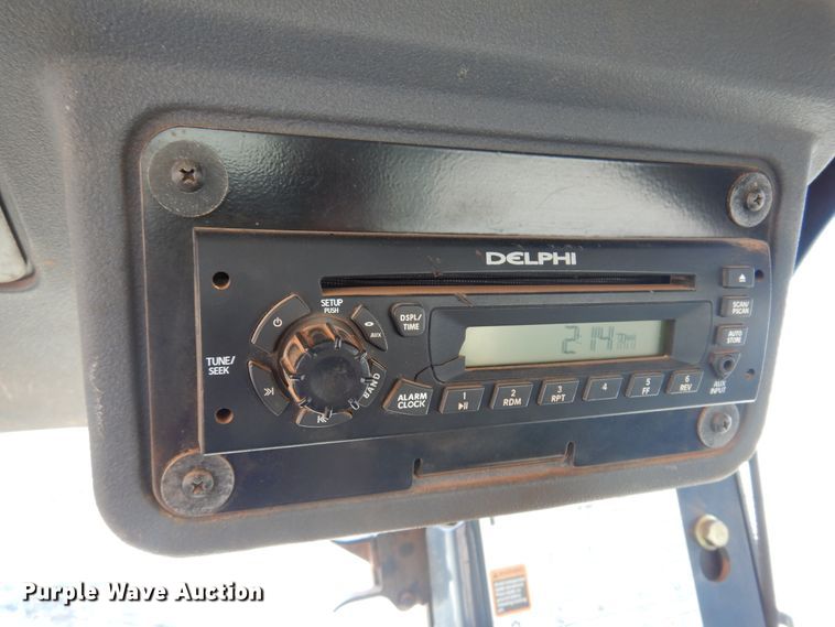 image for item DK4372 2012 John Deere 672G  motor grader