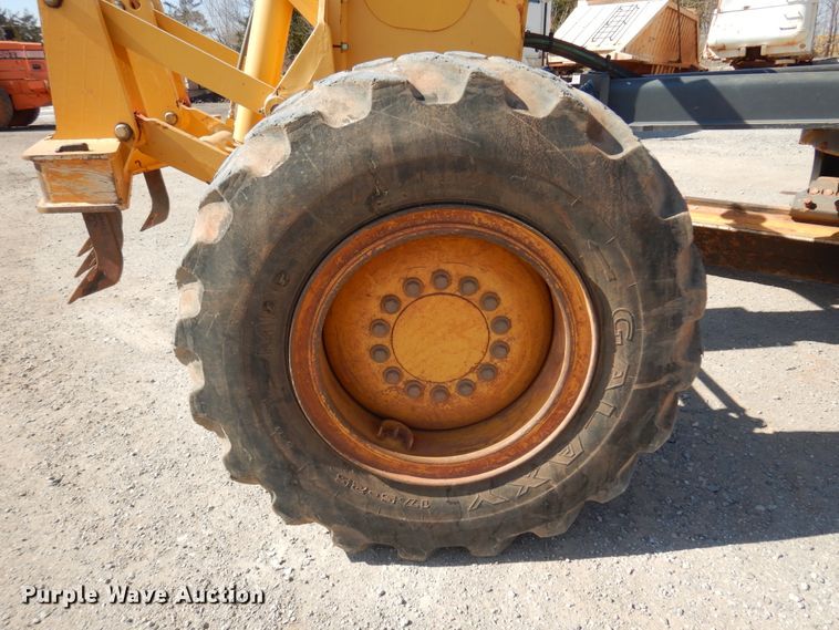 image for item DK4372 2012 John Deere 672G  motor grader