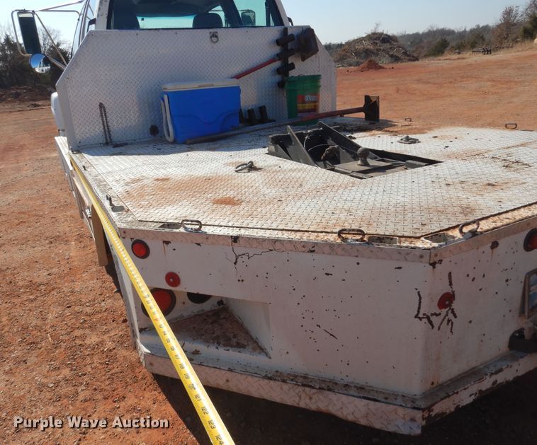 image for item DK4377 1997 GMC C5500  flatbed truck