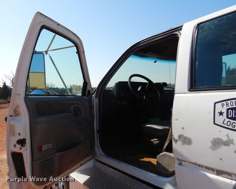 image for item DK4377 1997 GMC C5500  flatbed truck