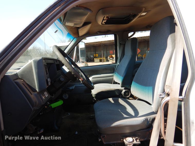 image for item DK4377 1997 GMC C5500  flatbed truck