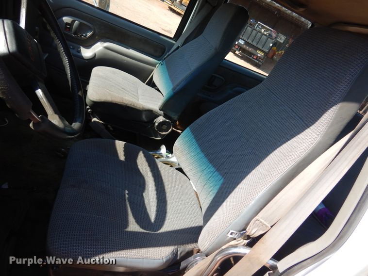 image for item DK4377 1997 GMC C5500  flatbed truck